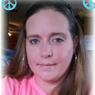 Profile Picture of Leah Hyde (@leahd4hyde) on Twitter