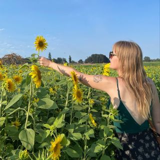 Whitney Humphreys - Instagram Profile Picture of Whitney Humphreys (@witchneyjoanne) on Instagram