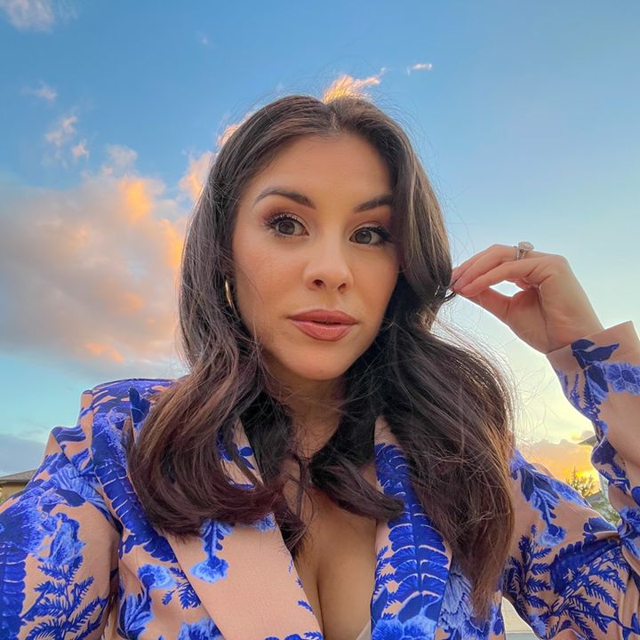 Profile Picture of Suzette (@thesuzettereynoso) on Tiktok