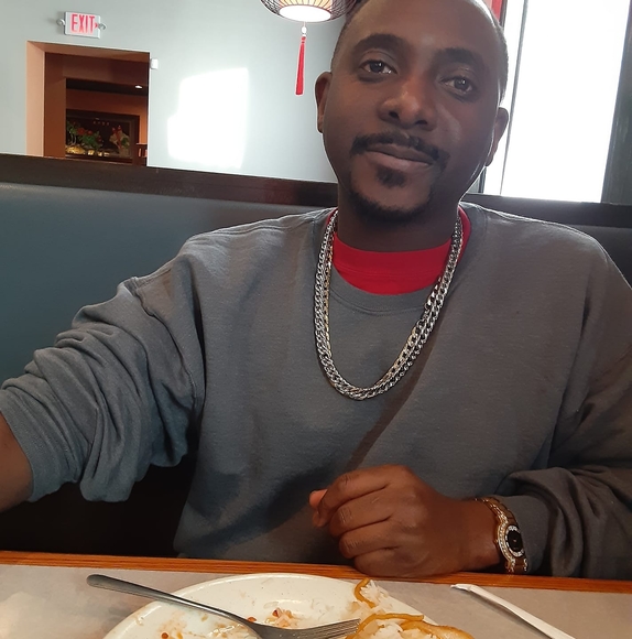 Profile Picture of Malvern Chakonda (@malvernchakonda) on Poshmark