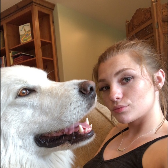 Profile Picture of Britney Lee (@leebritney1026) on Poshmark