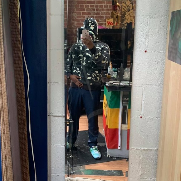 Profile Picture of Torian Sordelet (@torians19) on Poshmark