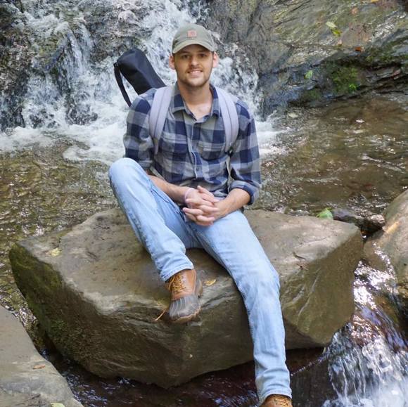 Profile Picture of Matt Duncan (@mattduncan886) on Poshmark
