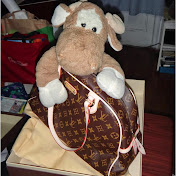 Profile Picture of Rowena Li (@juejuebee191) on Youtube