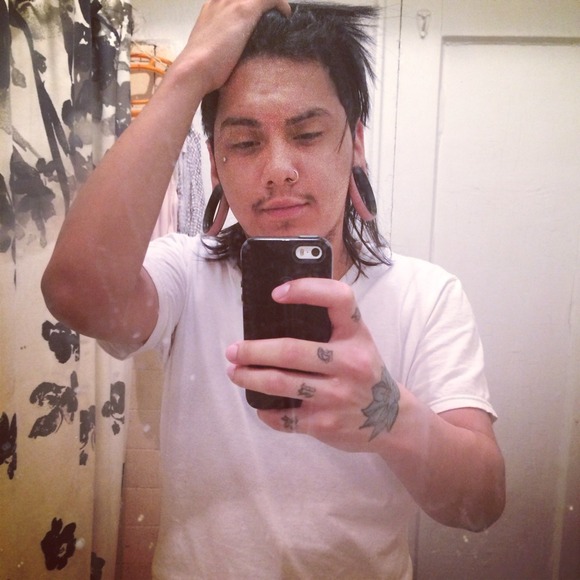 Profile Picture of Michael Lopez (@mikemikey) on Poshmark