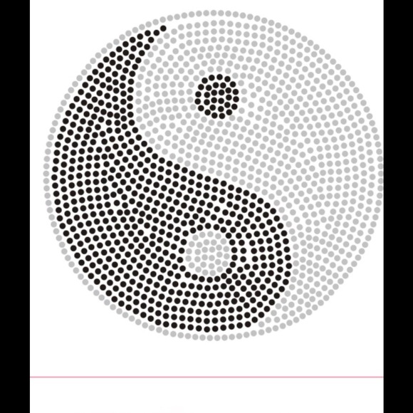 Profile Picture of Lisa Throckmorton (@seemefashions) on Poshmark