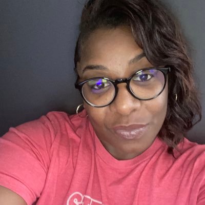 Profile Picture of Antoinette Holmes (@@AHolmesEla) on Twitter