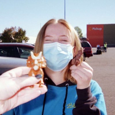 Profile Picture of Rhianna Mayers (@RhiannaHailey) on Twitter