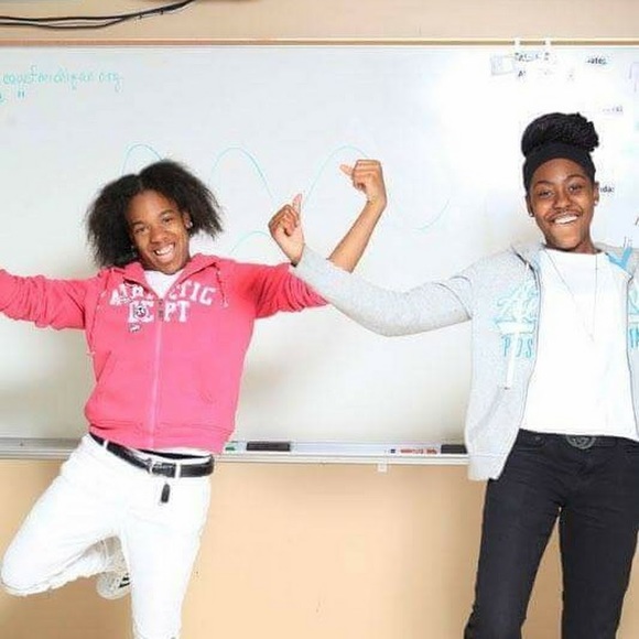 Natasha Parker - Poshmark Profile Picture of Natasha Parker (@nappyheadtasha) on Poshmark