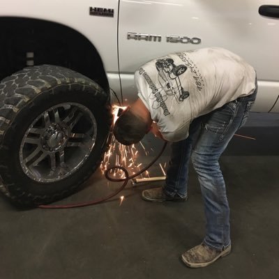 Profile Picture of Joshua Thomas Lucius (@LuciusJosh) on Twitter