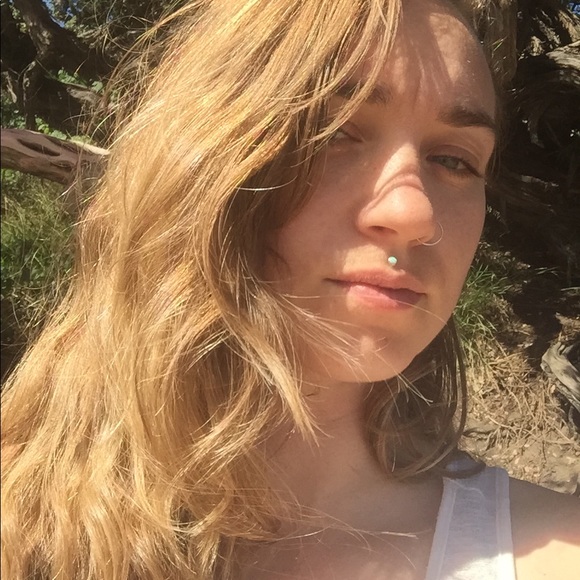 Profile Picture of Heather Mullowney (@hmullowney6) on Poshmark