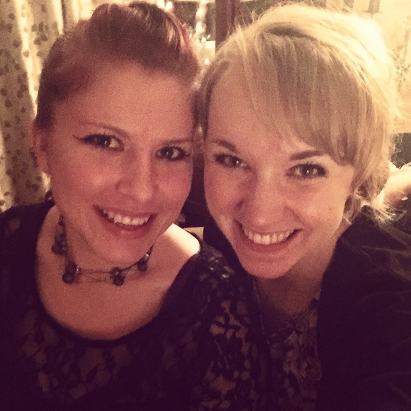 Profile Picture of Katelin Enos (@blisska) on Poshmark