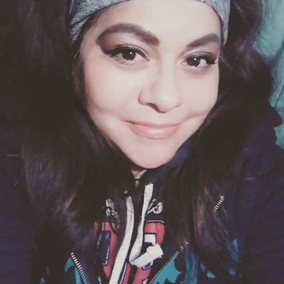 Profile Picture of Anna Montes👻 (@bellaskye_anna) on Twitter