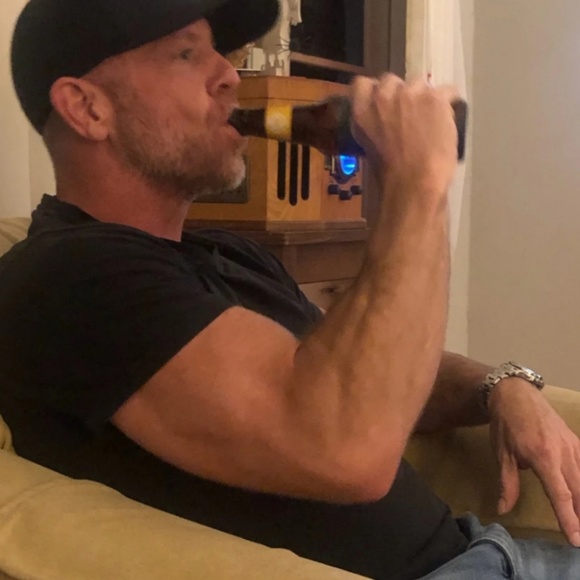 Profile Picture of Ben Dusthimer (@the_diety) on Poshmark