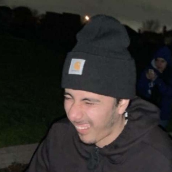Profile Picture of Adrian Arellano (@adrianarella536) on Poshmark