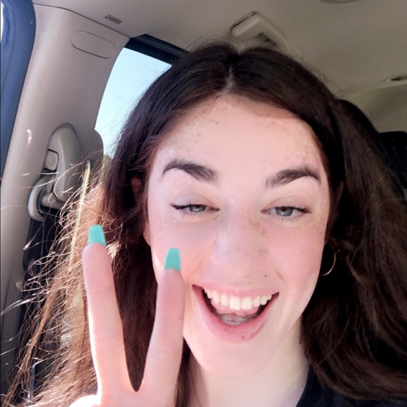 Profile Picture of Madyson Mcwethy (@madymcwethyy) on Poshmark