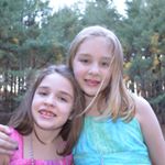 Profile Picture of Rebecca Manseau Elliott (@raelliott73) on Instagram