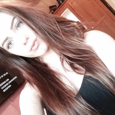 Profile Picture of Chloe Cuthbert (@chloecuthbert10) on Twitter