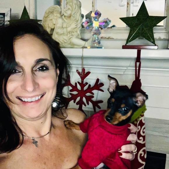 Profile Picture of Mynette Vanacor-melanson (@myni2000) on Poshmark