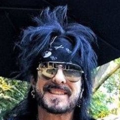 Profile Picture of Robert Stallone (@pickxy_styckx) on Twitter