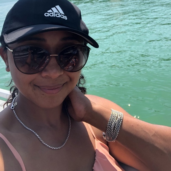 Profile Picture of Bijou Pate (@bijal12) on Poshmark