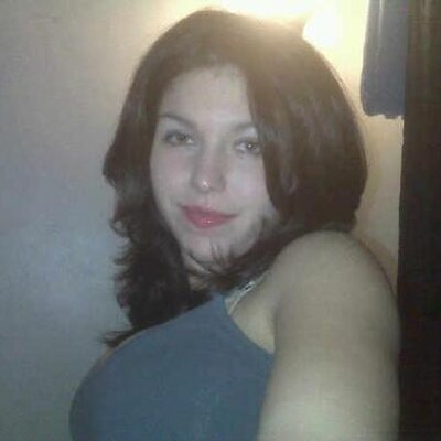 Profile Picture of Jennifer Lynn Foss (@jenjaelyn003) on Twitter