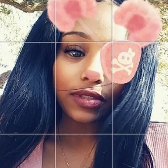 Profile Picture of Eraina Torregano (@muckie324) on Poshmark