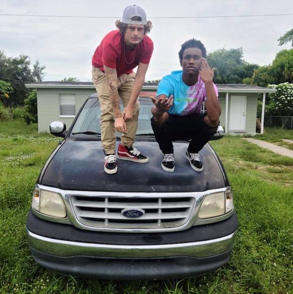 Profile Picture of Payton Yarema (@payton_yarema) on Poshmark