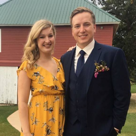 Profile Picture of Luke Ronneberg (@lronnebe) on Poshmark