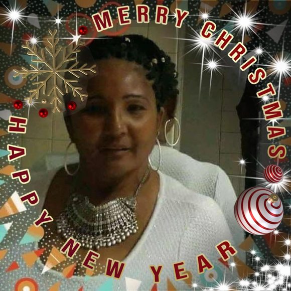 Profile Picture of Lenora Charles (@lenorachar) on Poshmark