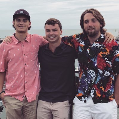 Profile Picture of Slam (@weisman_sam) on Twitter