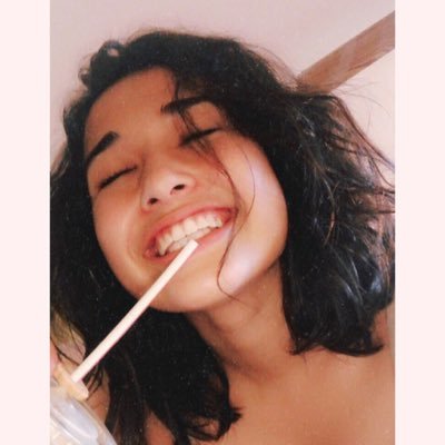 Profile Picture of Alejandra Preciado (@alejandrawhy) on Twitter