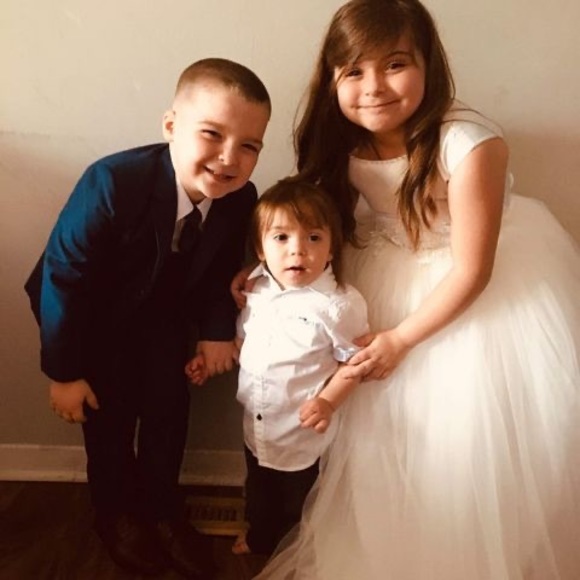 Profile Picture of Goretti Bravo (@marialove1960) on Poshmark