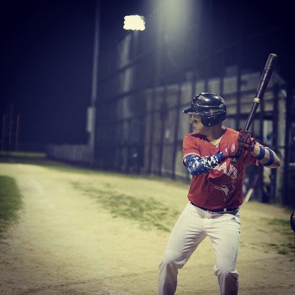 Profile Picture of Sean Tarmey (@seannyyt) on Poshmark