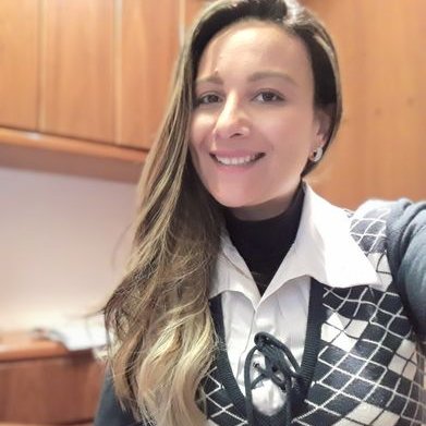 Profile Picture of Simone Schneider Pinto (@PintoSchneider) on Twitter