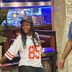 Profile Picture of Carichou Esther Alvina (@carichou.esther) on Facebook