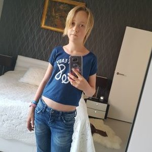 Profile Picture of Zoé Kalstad (@zoe_kalstad) on Twitter
