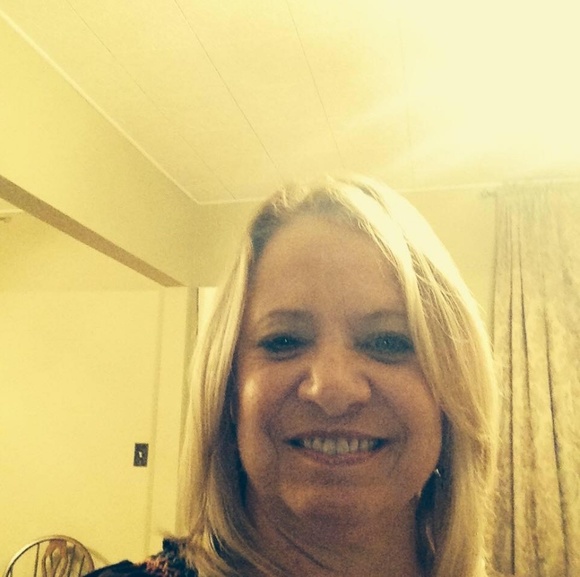 Profile Picture of Kim Bean (@kbean3) on Poshmark