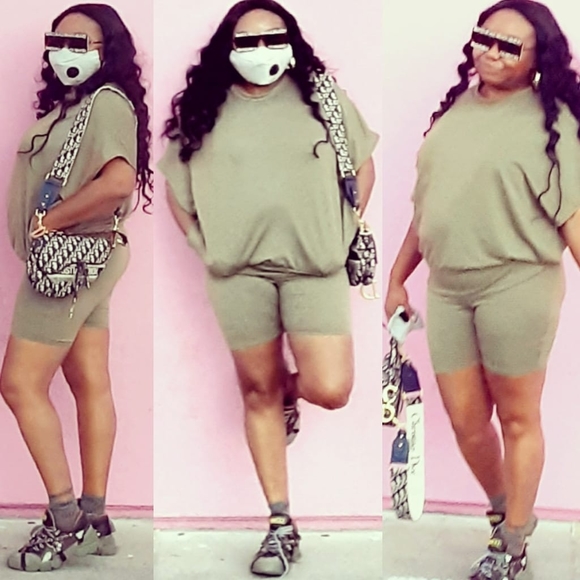 Profile Picture of Silver Uboh (@maureenuboh) on Poshmark