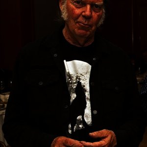 Profile Picture of Neil Young (@neilyoung) on Myspace