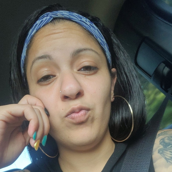 Profile Picture of Amber Acree (@ambieboop) on Poshmark