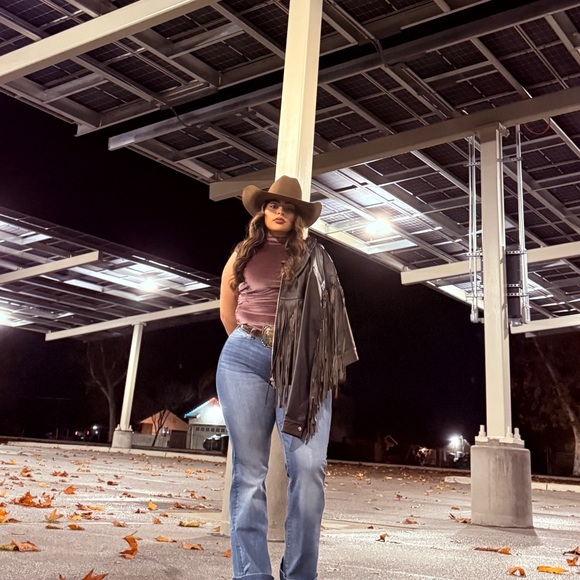 Profile Picture of Genesis Pimentel (@genesis_tkd) on Poshmark