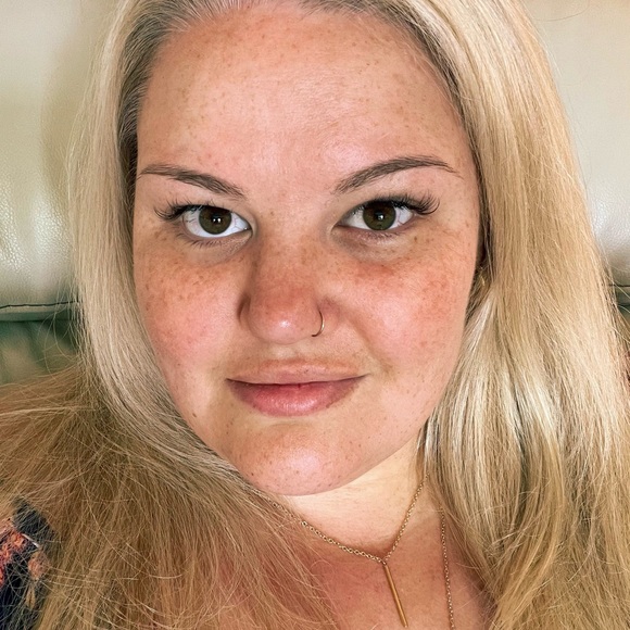 Profile Picture of Kim Geistkemper (@kgeistke) on Poshmark