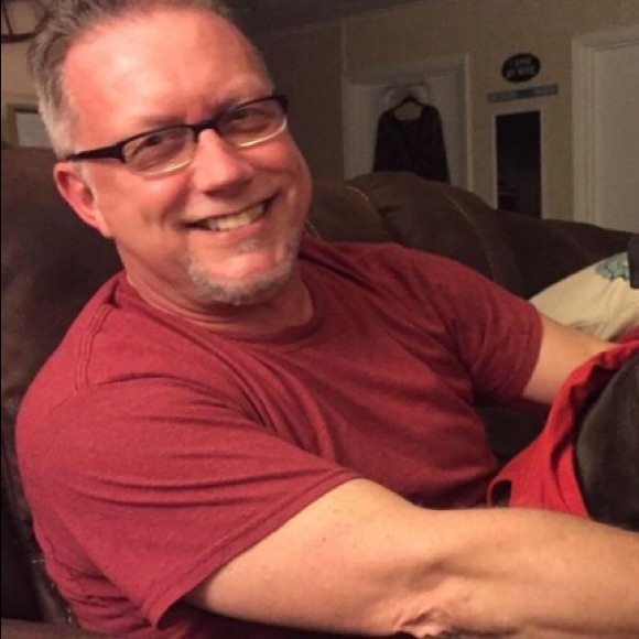 Profile Picture of Christopher Stewart (@christophermarx) on Poshmark