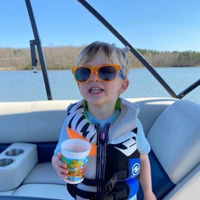 Profile Picture of Michael Oravec (@oravecm7) on Twitter