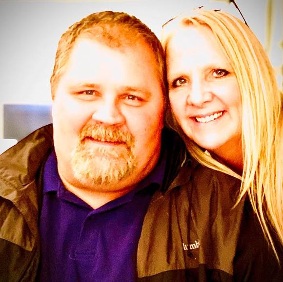 Profile Picture of Cindy Holcomb thompson (@122391) on Poshmark