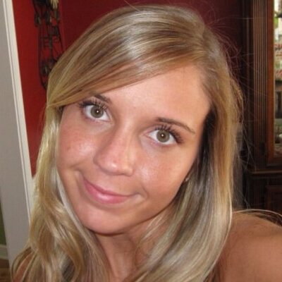 Profile Picture of Leah Hyde (@themrshyde) on Twitter