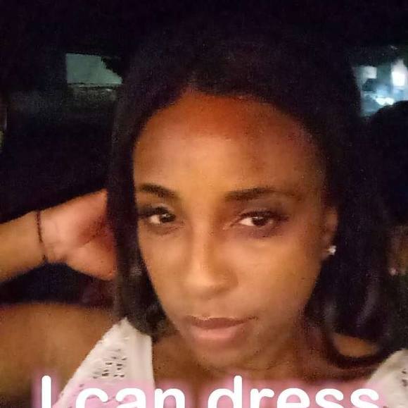 Profile Picture of Cathy Croal (@sweetbn) on Poshmark