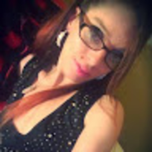 Stacey Ceplecha - Poshmark Profile Picture of Stacey Ceplecha (@thugwife4life) on Poshmark