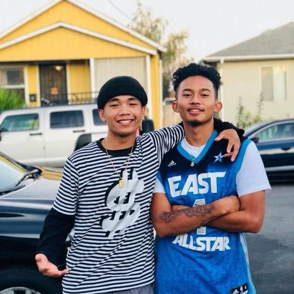 Profile Picture of Carl Corpuz (@carl013) on Poshmark